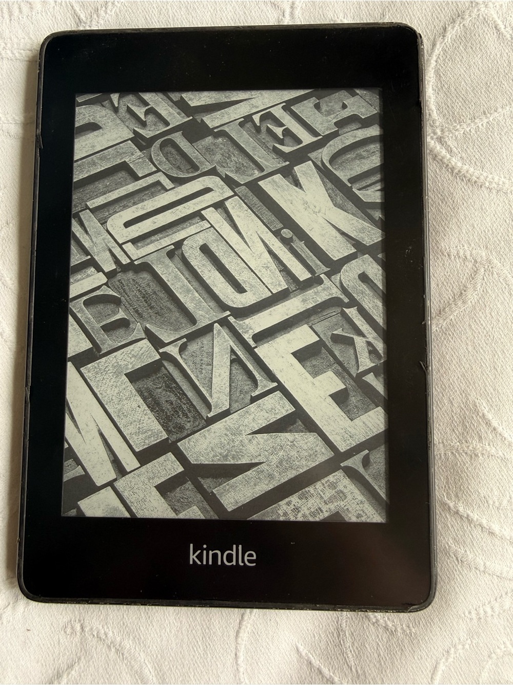 Amazon Kindle Paperwhite 10th Gen 32GB (Cellular + Wi-Fi) Black - Works Great